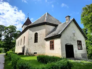 Cīravas mežaparks