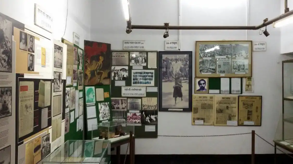 Hotels near Liberation War Museum