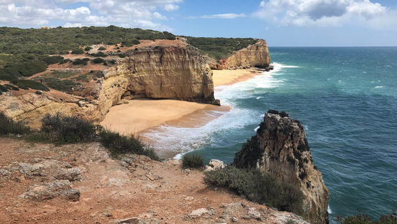Praia dos Caneiros