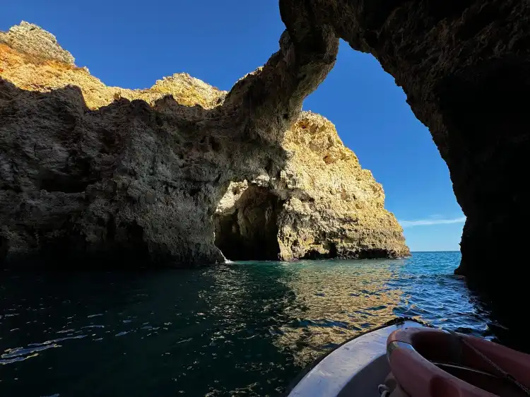 Các khách sạn gần Praia Dona Ana