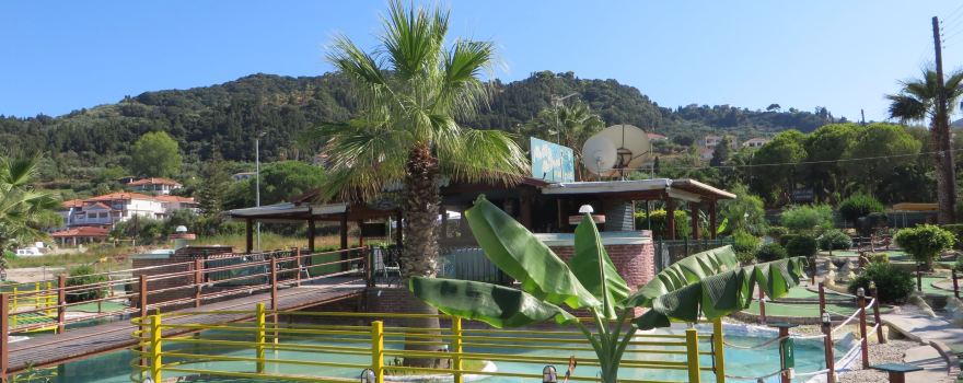 Molly Malone's Irish Bar & Mini Golf