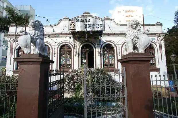 Hotels near Epoca Museum