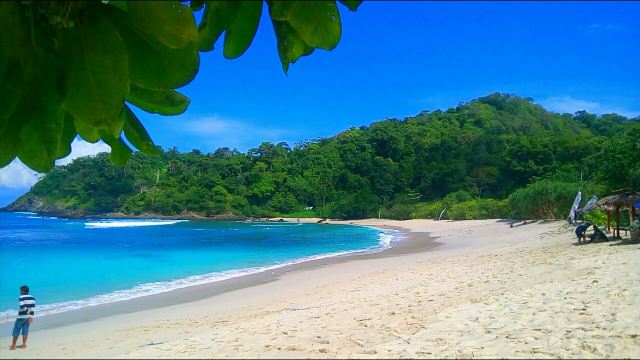 Wedi Ireng Beach
