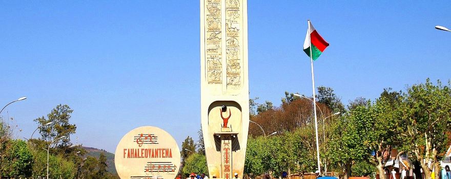 Monument Fahaleovantena