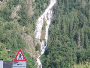 Cascata di Branzi