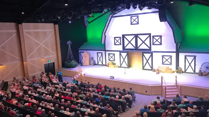 1_Amish Country Theater