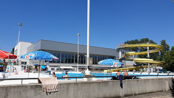 Swimming stadium