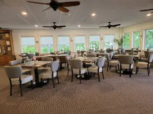 Devils Lake Yacht Club