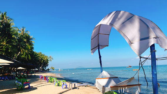 Ratings Beach (Beach Cay Dua Located)