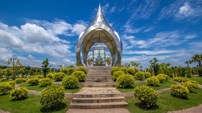 วัดแสงธรรมวังเขาเขียว