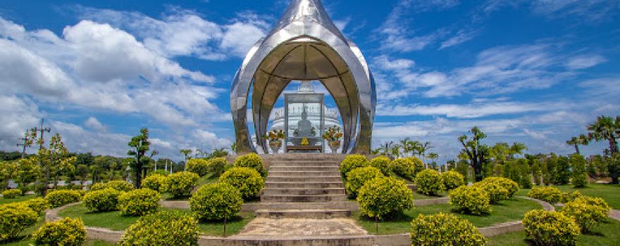 Wat Saeng Tham Wang Khao Khiao
