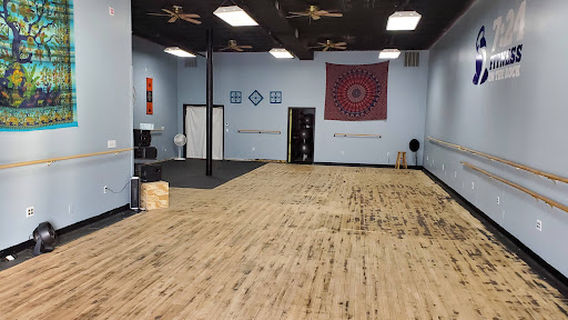 7:24 Fitness on the Rock