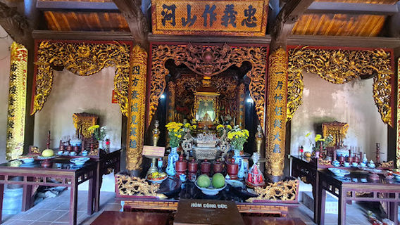 Hoa Lu District