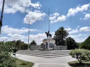 Plaza Tte. Gral. Nicolás Levalle