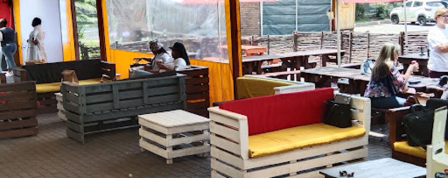 Zigzag Cafe