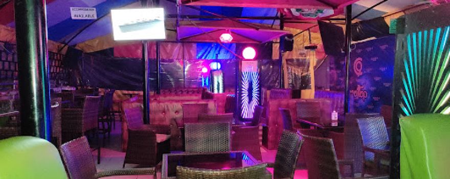 Cloud 9 Lounge