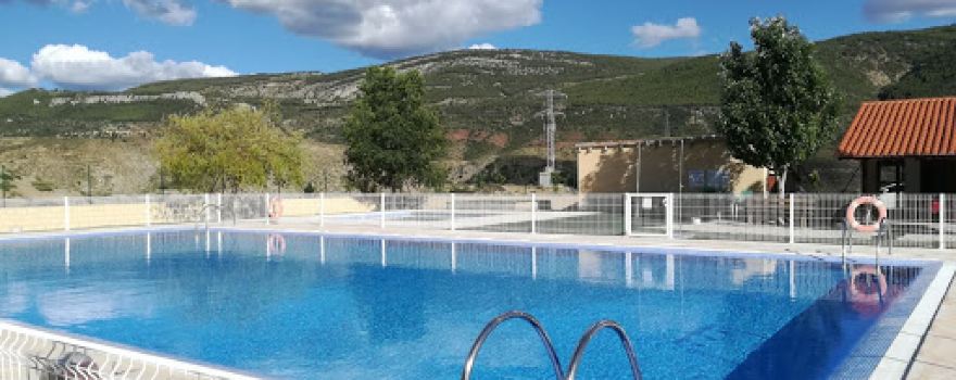 Piscina Pública Municipal de Arcos de las Salinas.