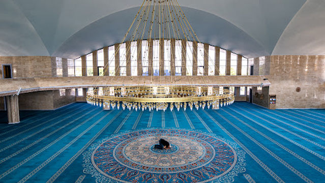 Sakarya Şeyh Edebali Camii