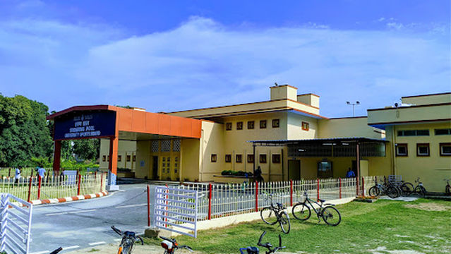 Taran Taal Swimming Pool