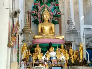 Wat Tham Apai Damrongtham (Wat Tham Phuang)