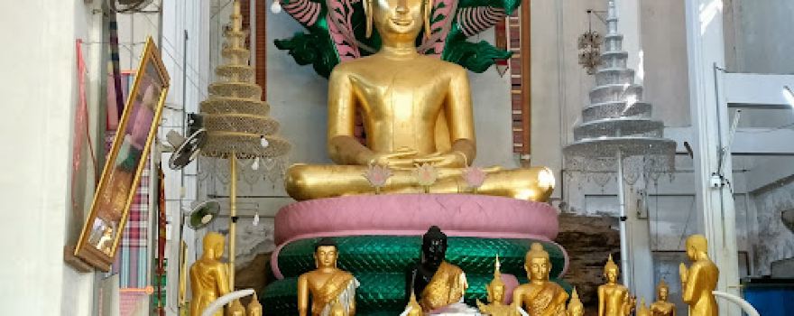 Wat Tham Apai Damrongtham (Wat Tham Phuang)