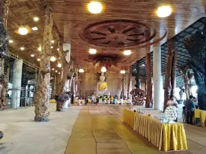 Wat Ban Dong Noi Samakkhi Tham