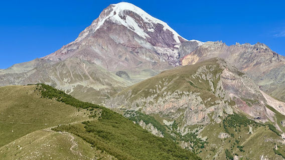 Trailhead Gergeti Trinity Church