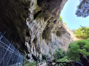 Stopić Cave