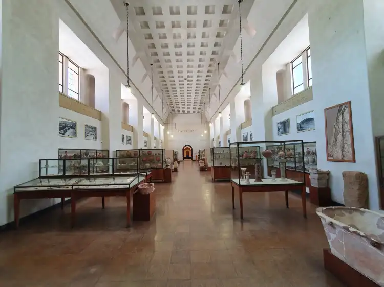 Hotels near Rockefeller Archaeological Museum
