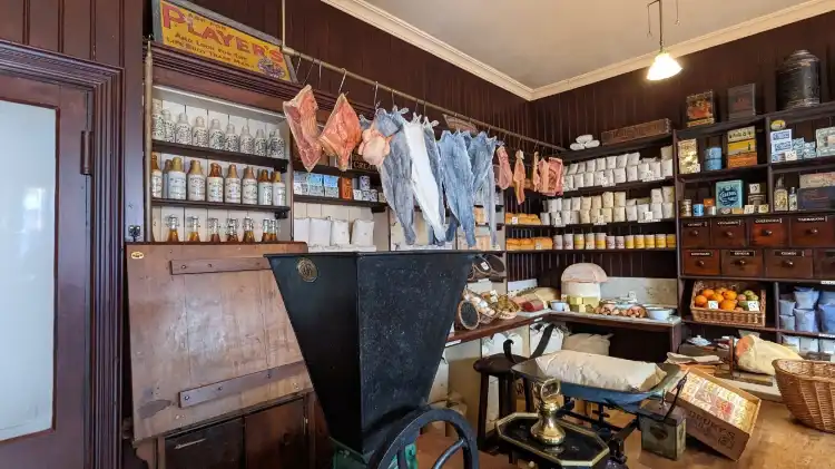 Hotels near Ulster American Folk Park