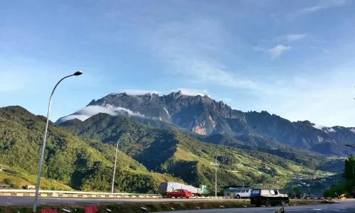 키나발루 산
