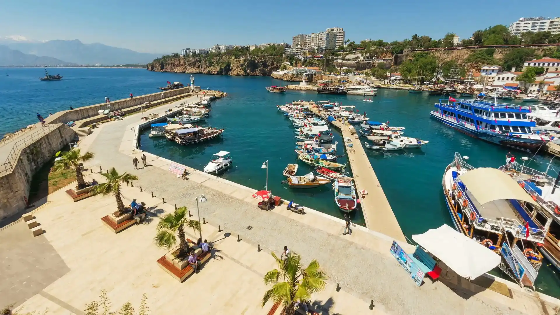 Hotels near Old City Marina