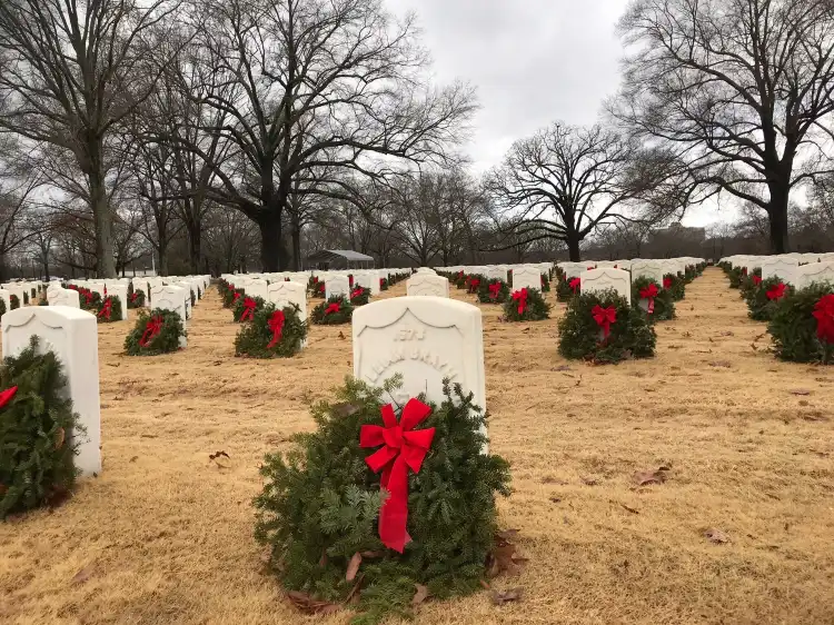 Hotels near Little Rock National Cemetery