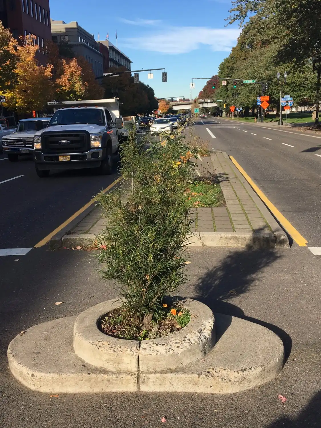 Hotels near Mill Ends Park