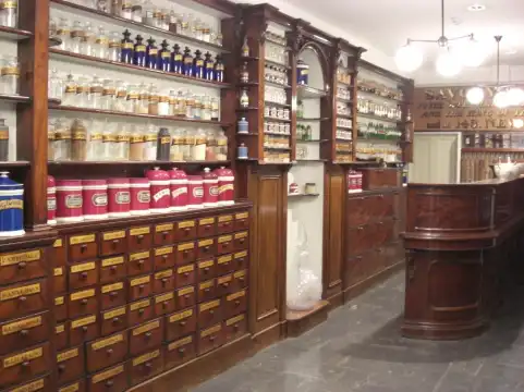 Hotels near Medical History Museum