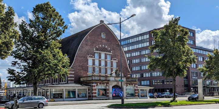Kiel Maritime Museum Fish Market & Museum Bridge