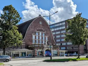 Kiel Maritime Museum Fish Market & Museum Bridge