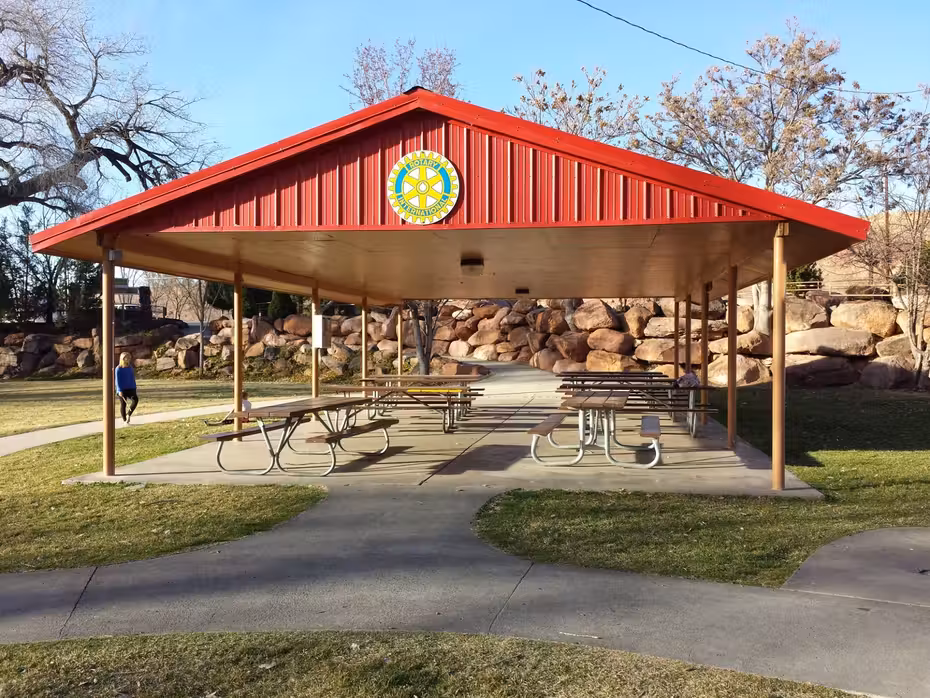 Flüge ${{cityDName}} Moab