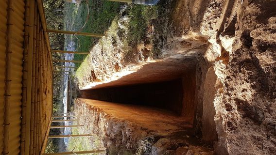 Late Minoan Cemetery of Armeni
