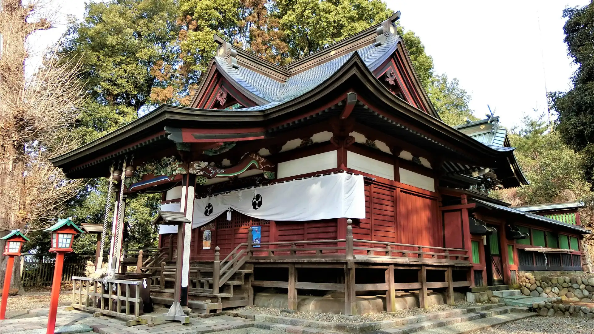 Hotels near Shimonokuni Isshayawatamiya Kadotainari Shrine