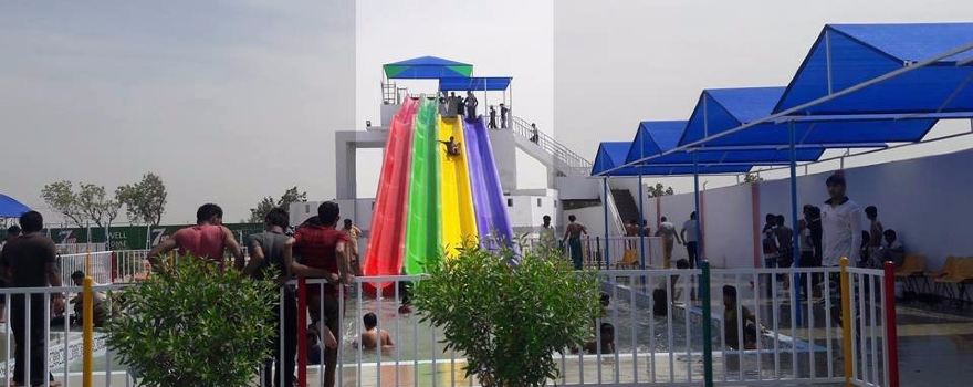 Dolphin Water Park