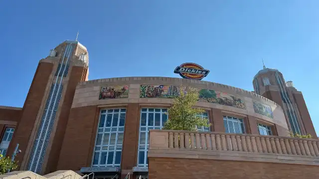 Hotels near Dickies Arena