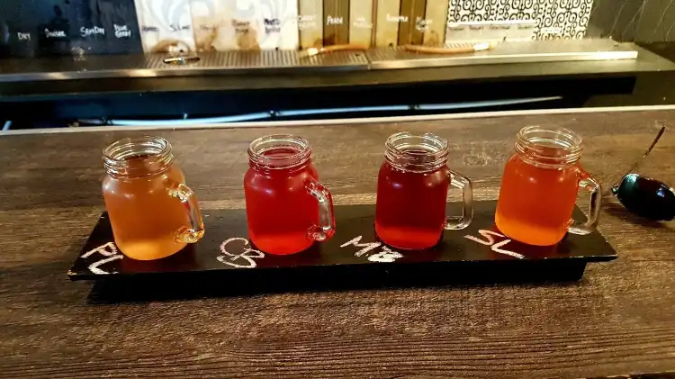 Hotels near York County Cider