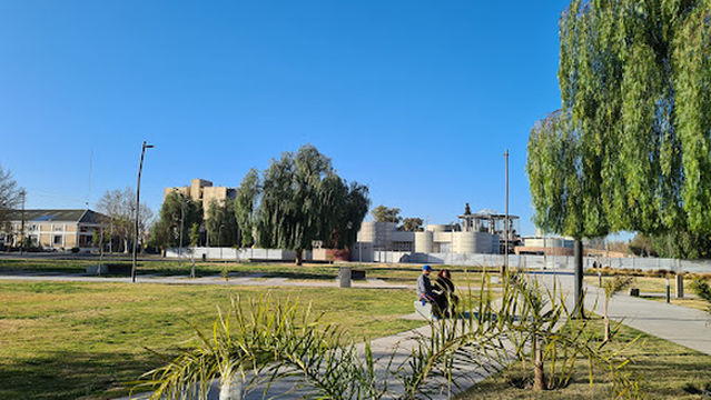Plaza Estación Belgrano