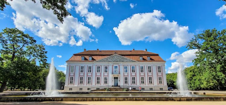 Schloss Friedrichsfelde