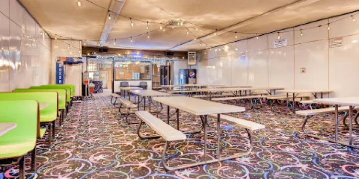 Wagon Wheel Skate Center