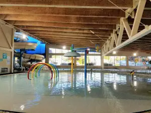 Farmington Aquatic Center