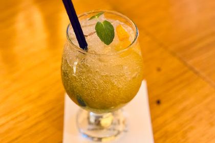 THE PUBLIC RED AKASAKA