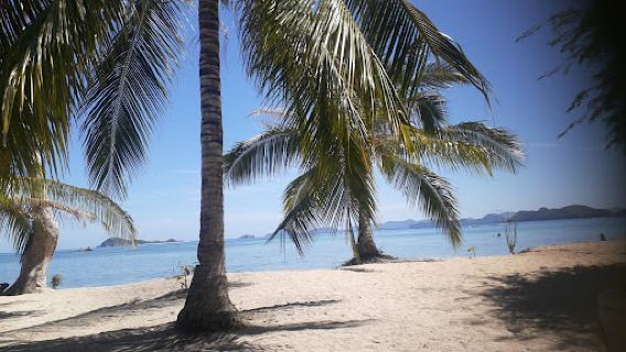 ADELA’S LAKDAYAN BEACH CAMP