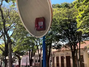 Phonebooth Itu